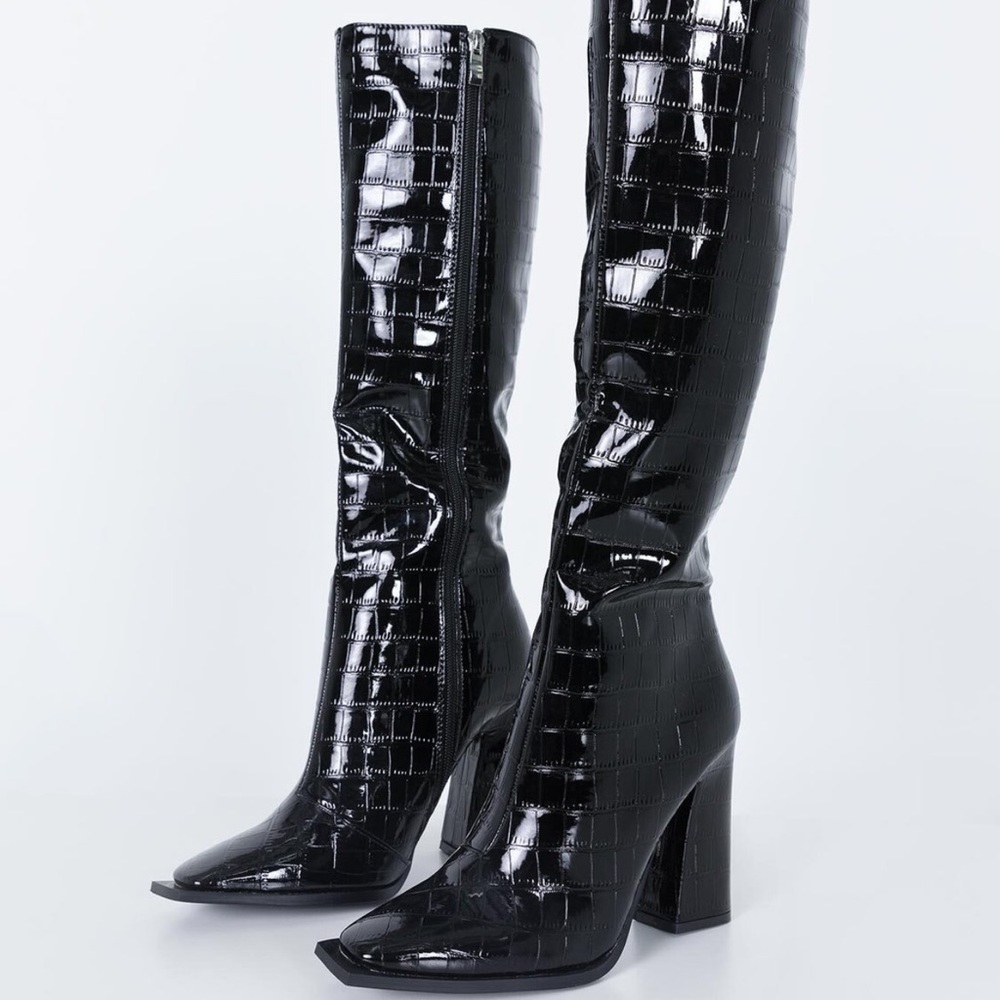 Unworn/ Size 9/ Croc Knee High Boots